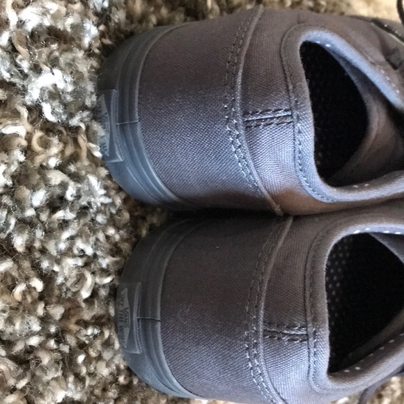 Vans - Picture 4 of 5